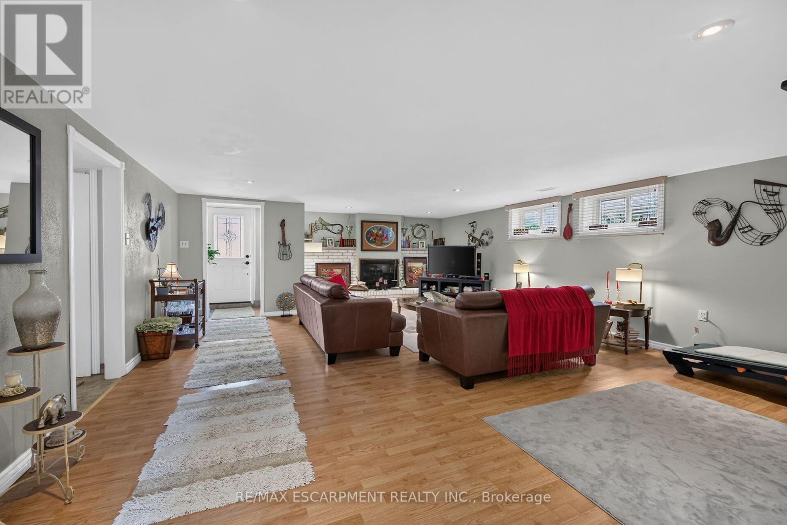 49 Brookstream Court, Hamilton, ON - Indoor