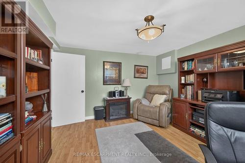 49 Brookstream Court, Hamilton, ON - Indoor