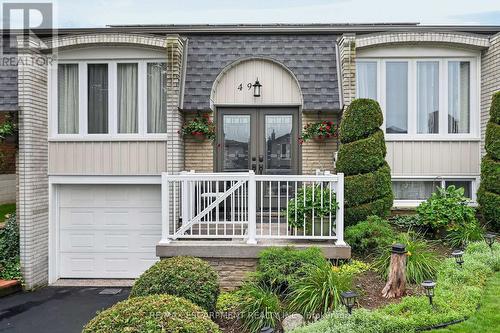 49 Brookstream Court, Hamilton, ON - Outdoor