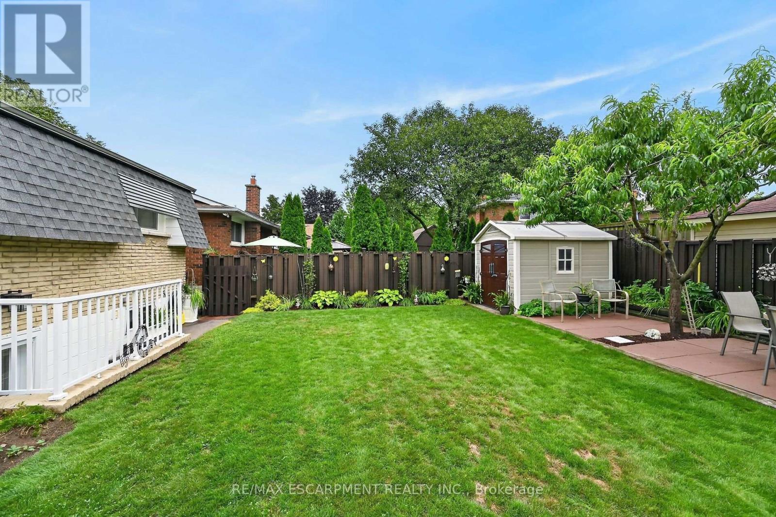 49 Brookstream Court, Hamilton, ON - Outdoor