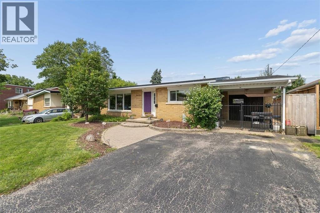 14 Cambridge Avenue, Kitchener, ON - Outdoor