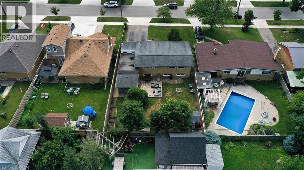 14 Cambridge Avenue, Kitchener, ON - Outdoor
