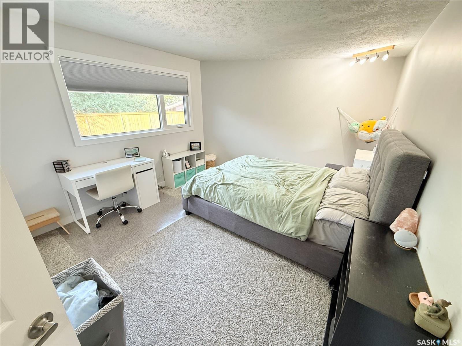 3 Mclelland Bay, Weyburn, SK - Indoor Photo Showing Bedroom