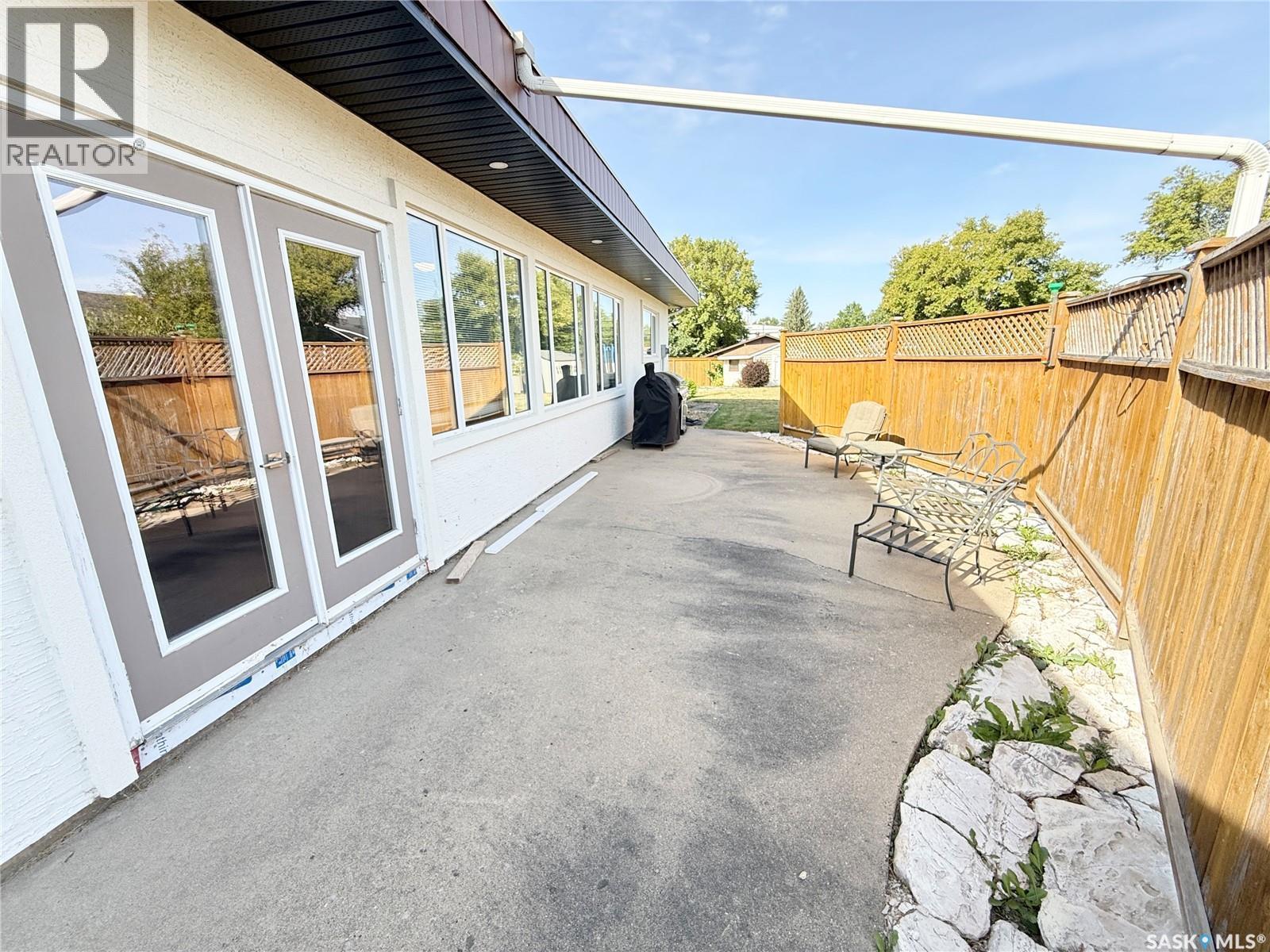 3 Mclelland Bay, Weyburn, SK - Outdoor With Deck Patio Veranda With Exterior