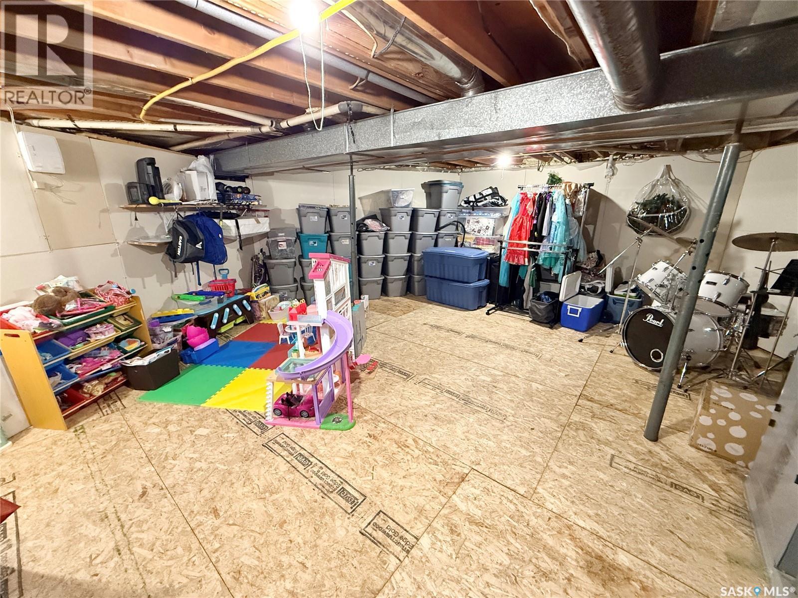 3 Mclelland Bay, Weyburn, SK - Indoor Photo Showing Basement