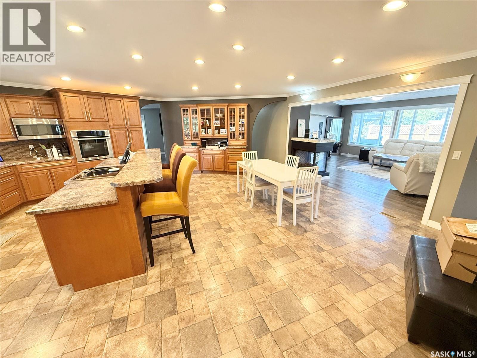 3 Mclelland Bay, Weyburn, SK - Indoor Photo Showing Other Room