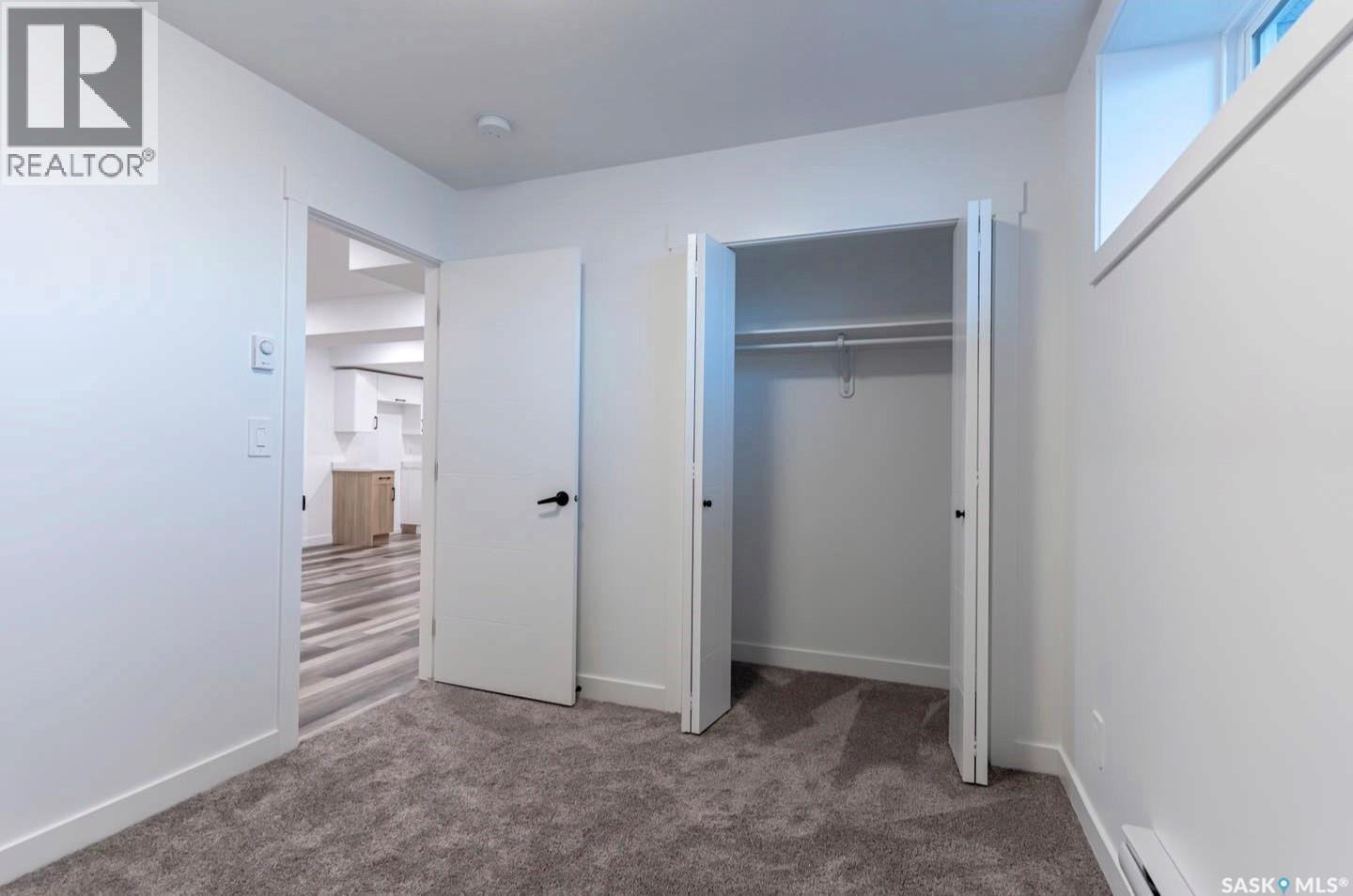 302 Chelsom Manor, Saskatoon, SK - Indoor