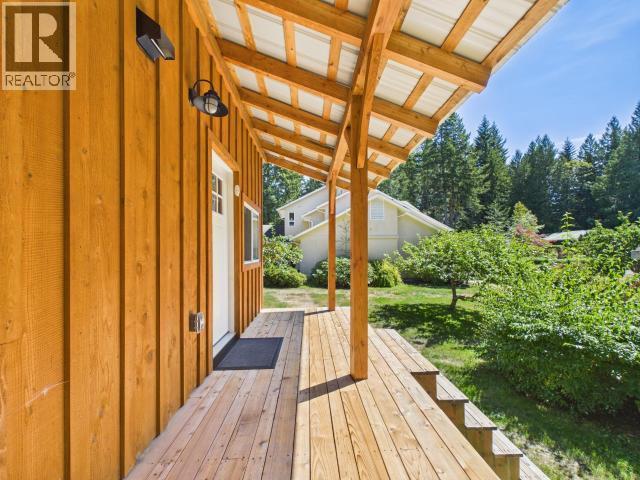 9350 Malaspina Rd, Powell River, BC - Outdoor With Deck Patio Veranda With Exterior