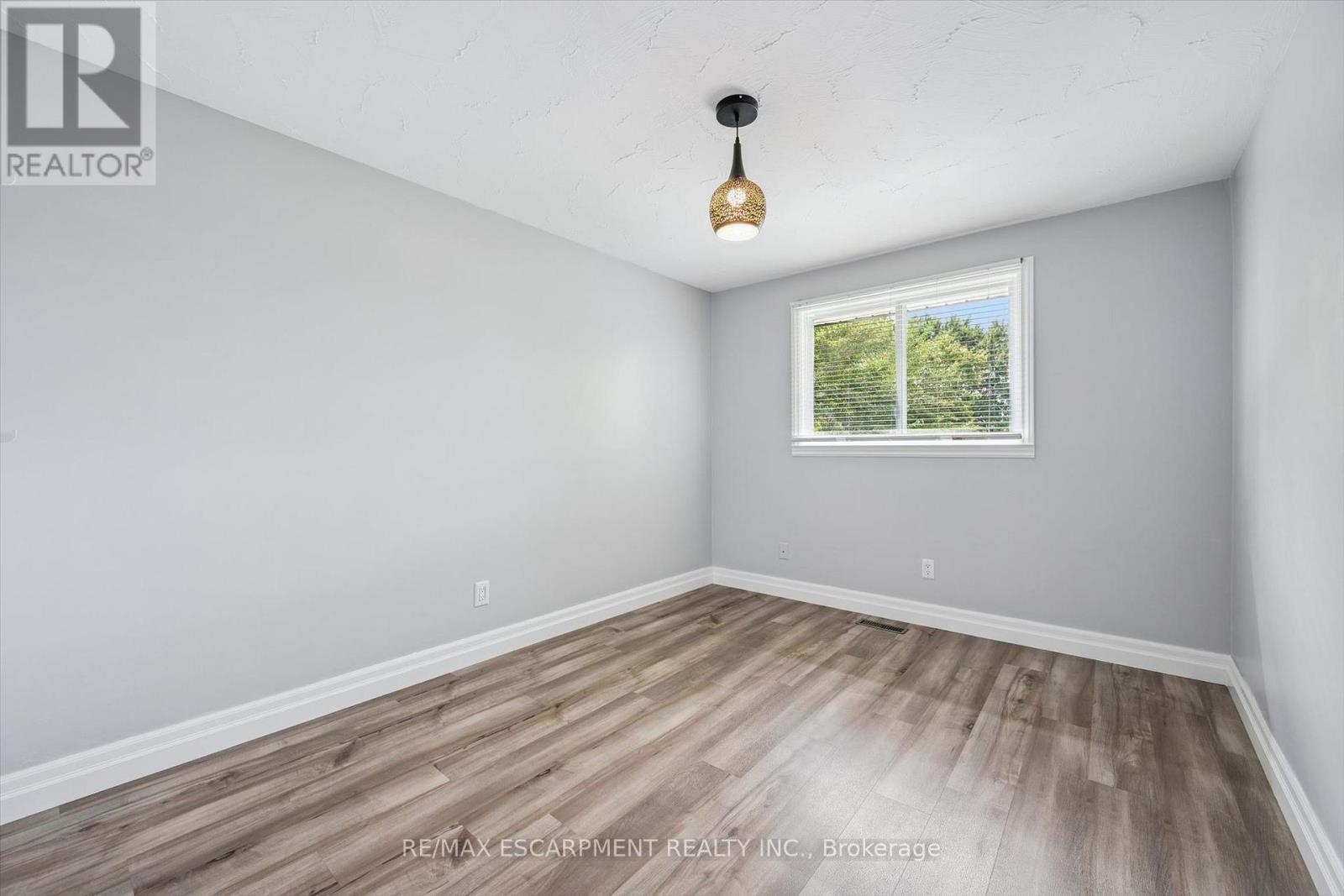 847 Doon Village Road, Kitchener, ON - Indoor Photo Showing Other Room