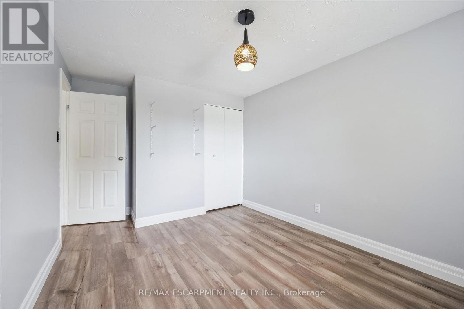 847 Doon Village Road, Kitchener, ON - Indoor Photo Showing Other Room