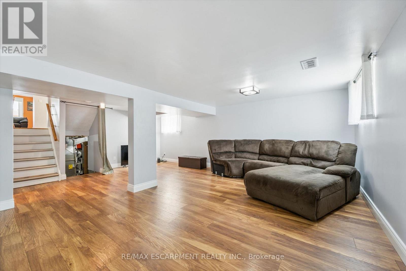 847 Doon Village Road, Kitchener, ON - Indoor