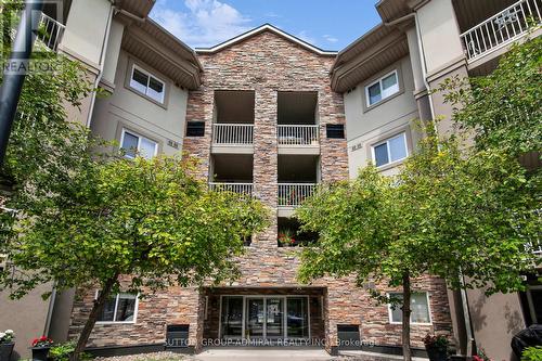 105 - 4 DAYSPRING CIRCLE  Brampton, ON L6P 2Z5