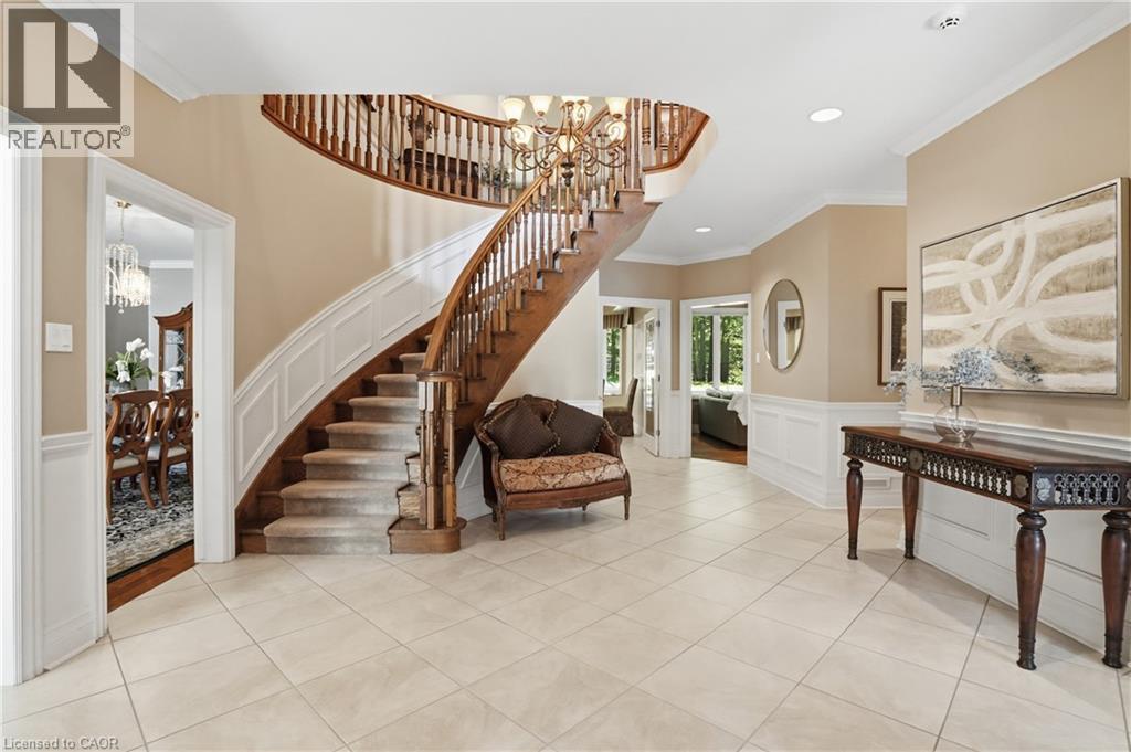 1121 Forestvale Drive, Burlington, ON - Indoor Photo Showing Other Room