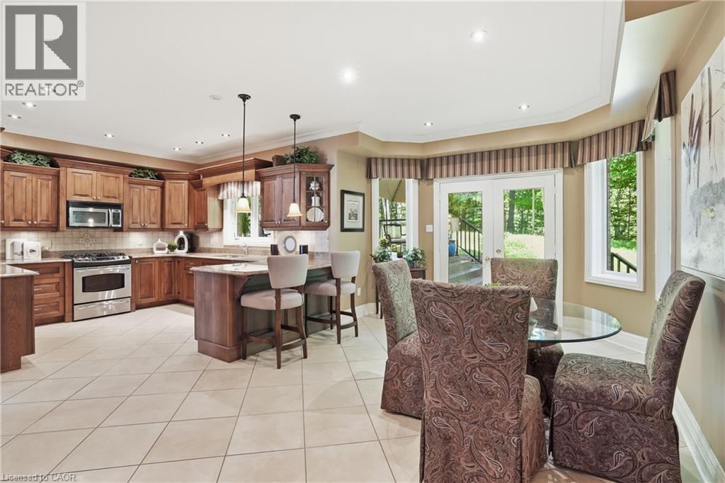 1121 Forestvale Drive, Burlington, ON - Indoor