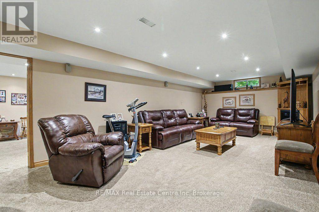 283 German School Road, Brant (Paris), ON - Indoor