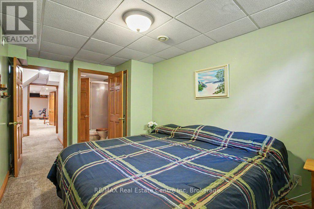 283 German School Road, Brant (Paris), ON - Indoor Photo Showing Bedroom