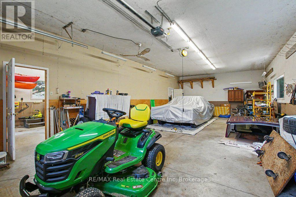 283 German School Road, Brant (Paris), ON - Indoor Photo Showing Garage