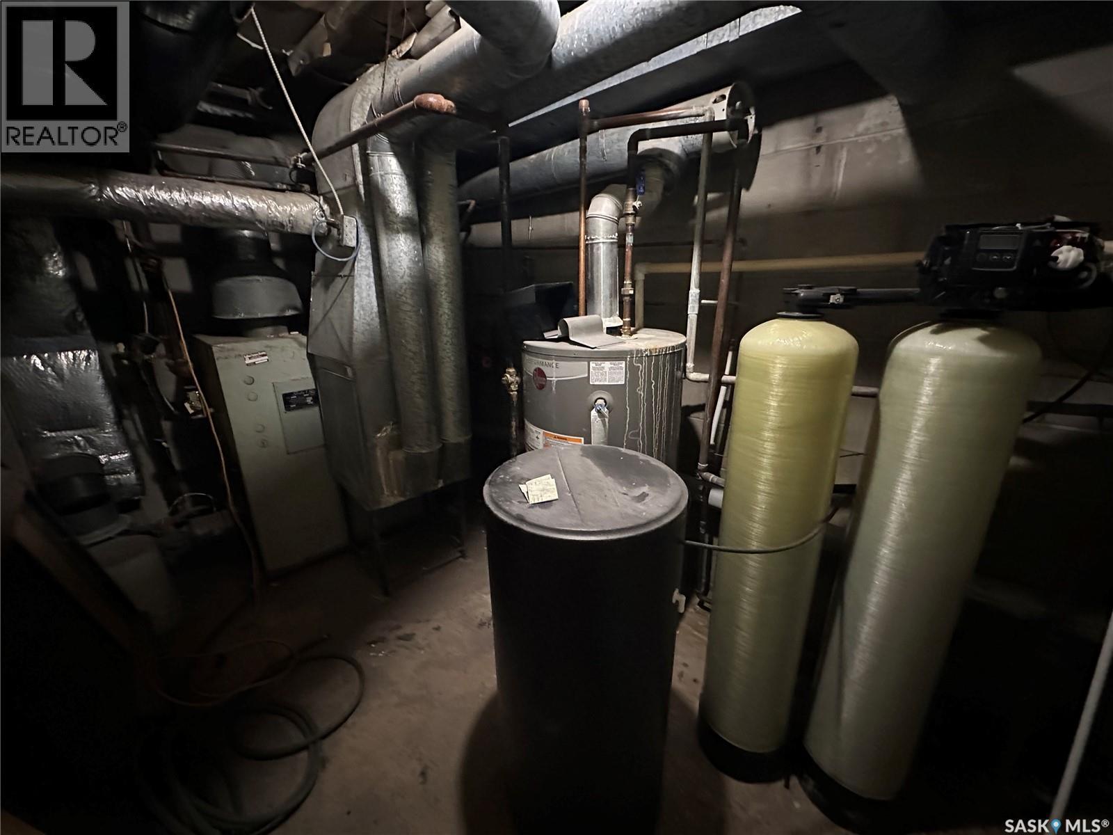 113 3Rd Street E, St. Walburg, SK - Indoor Photo Showing Basement