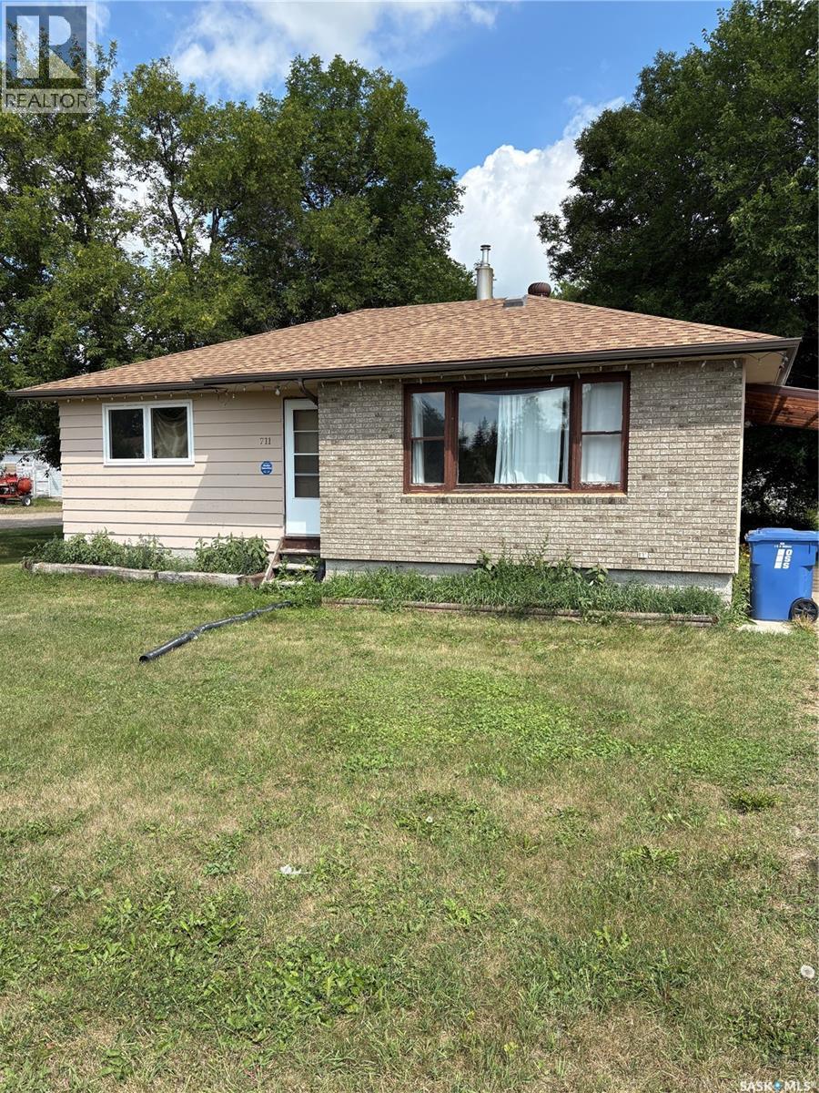 711 Yorkton Avenue, Theodore, SK
