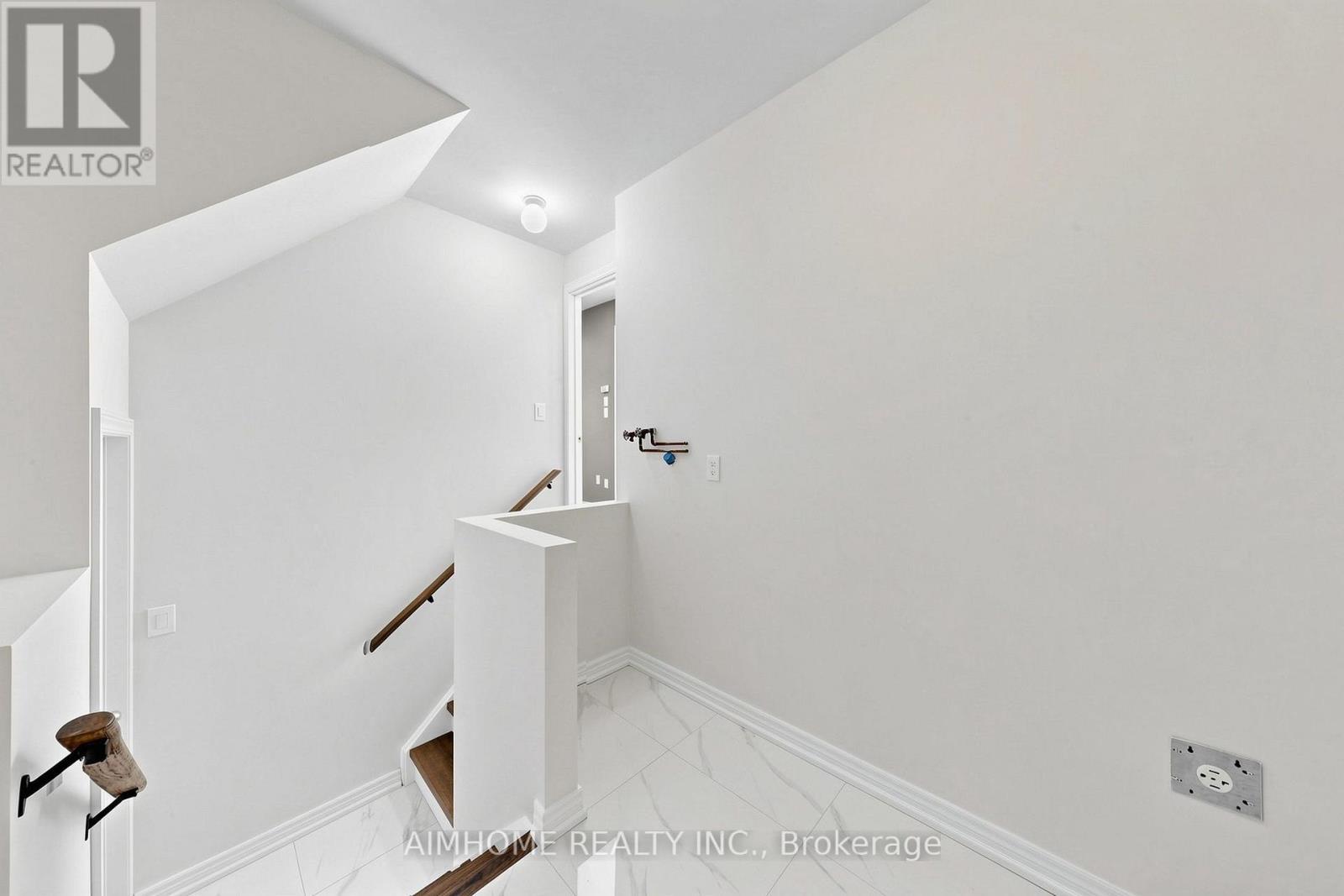 87 River Ridge Boulevard, Aurora, ON - Photo Showing Other Room