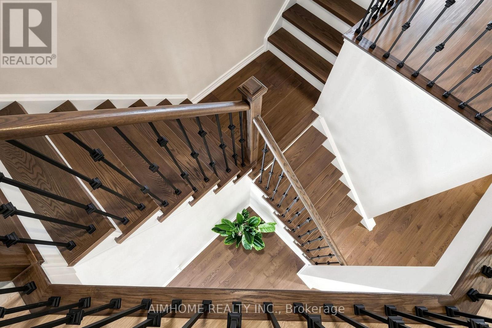 87 River Ridge Boulevard, Aurora, ON - Indoor Photo Showing Other Room