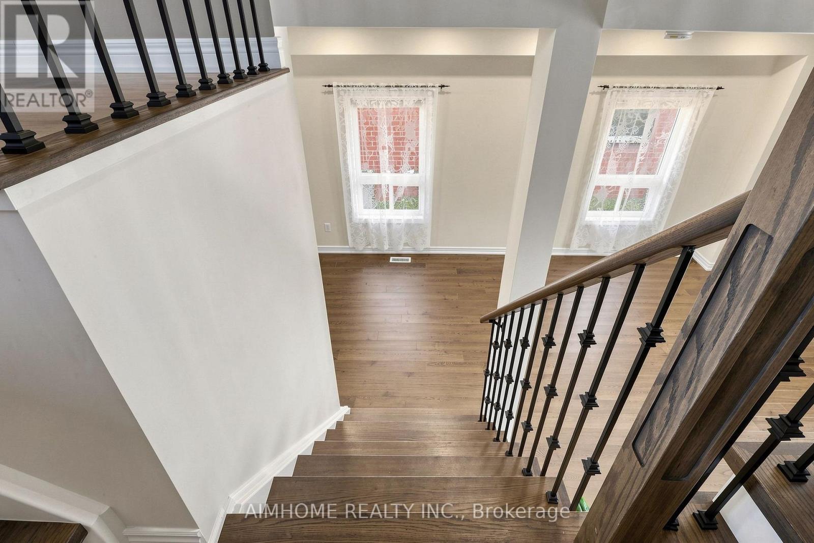 87 River Ridge Boulevard, Aurora, ON - Indoor Photo Showing Other Room