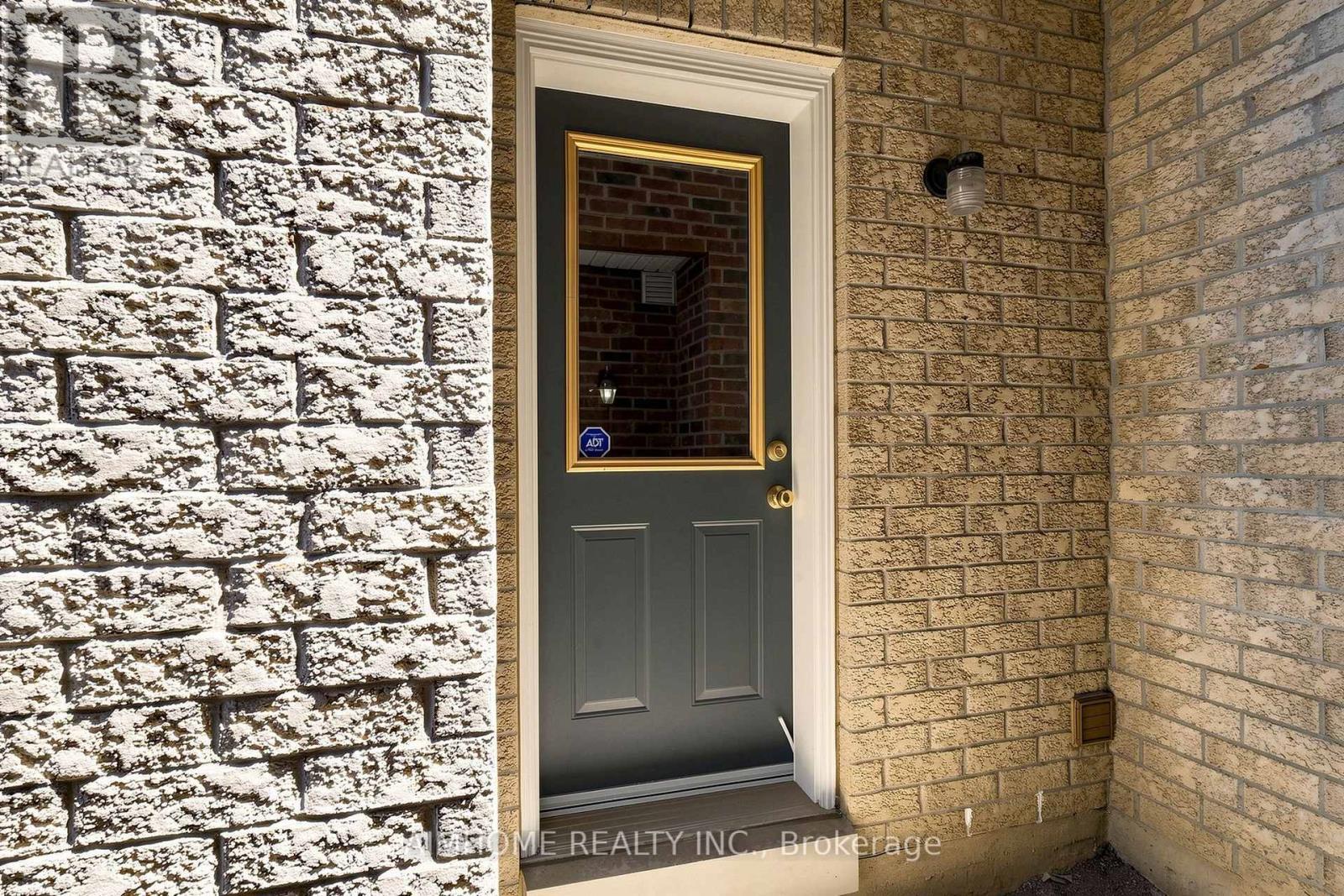 87 River Ridge Boulevard, Aurora, ON - Outdoor