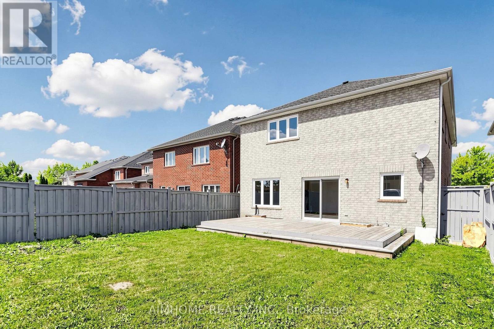 87 River Ridge Boulevard, Aurora, ON - Outdoor