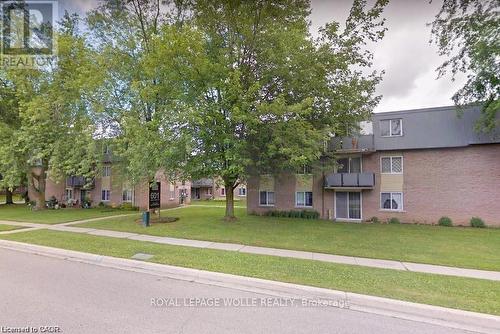 7 - 633 BARBER AVENUE N  North Perth, ON N4W 1S4