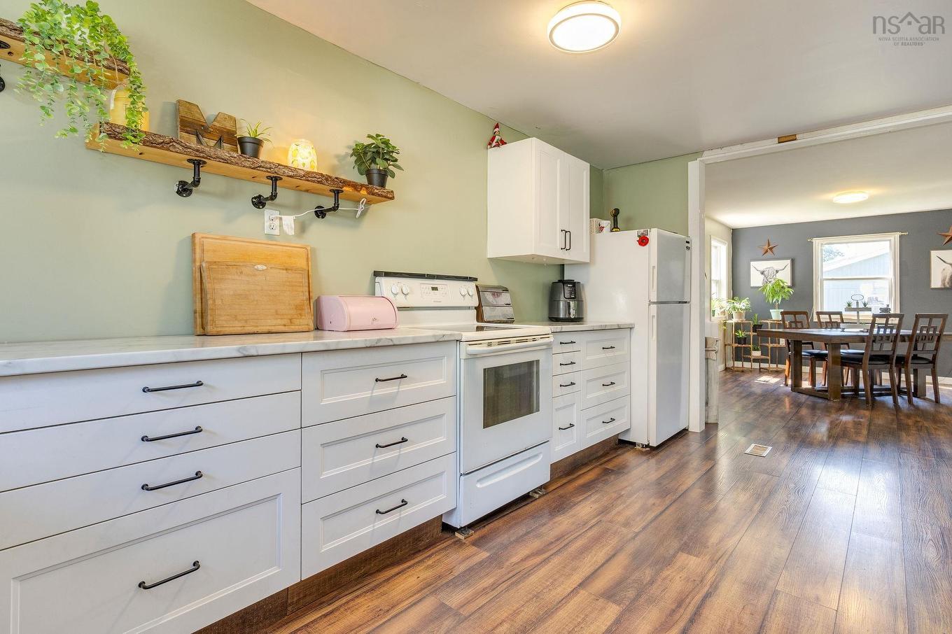 47 Asquith Avenue, Stewiacke, NS - Indoor Photo Showing Kitchen