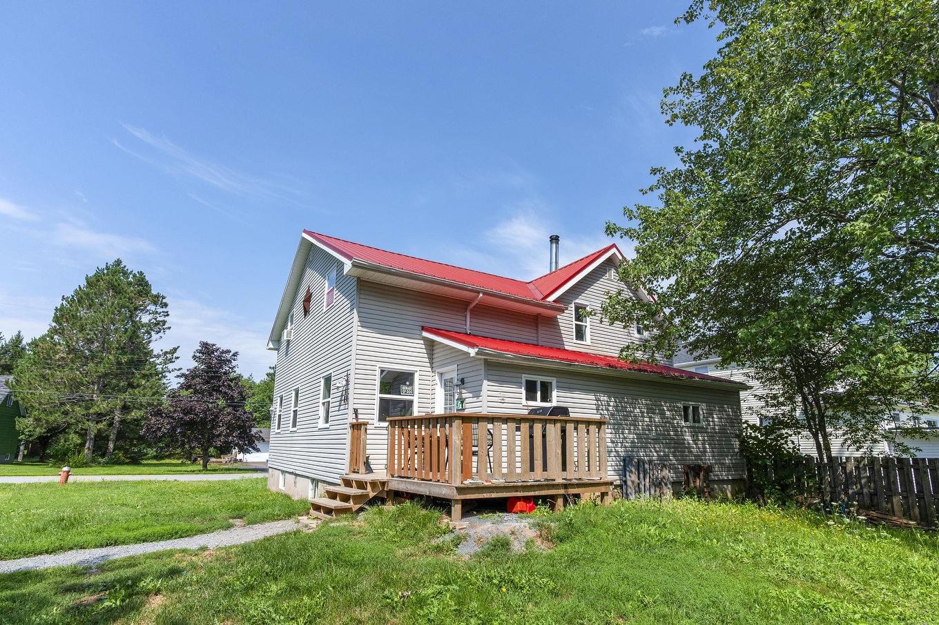 47 Asquith Avenue, Stewiacke, NS - Outdoor