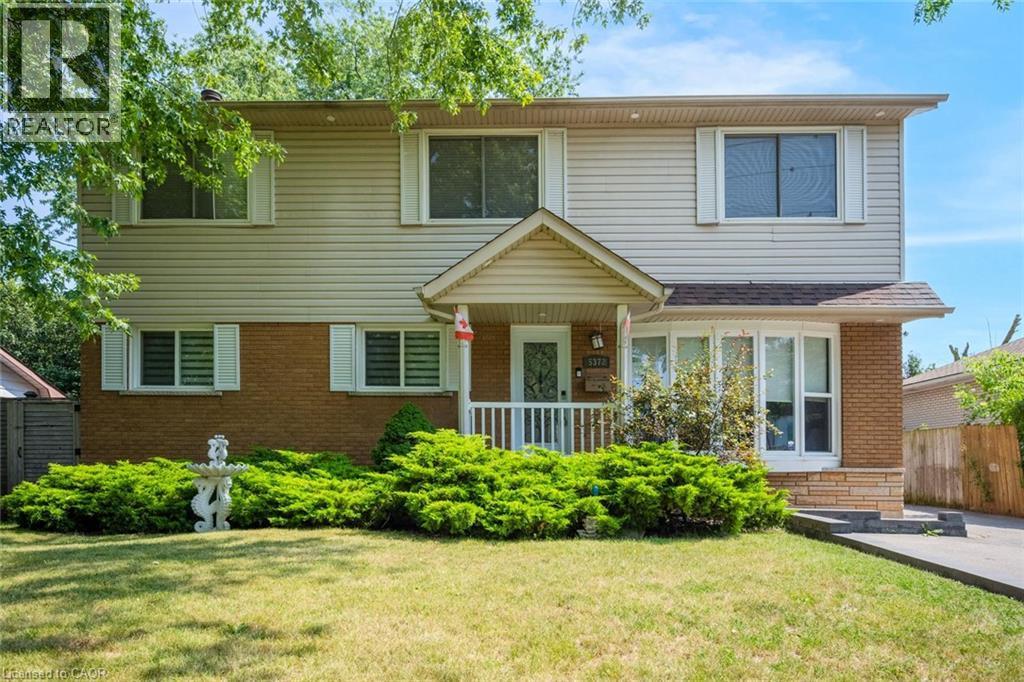 5372 Spruce Avenue, Burlington, ON - Outdoor