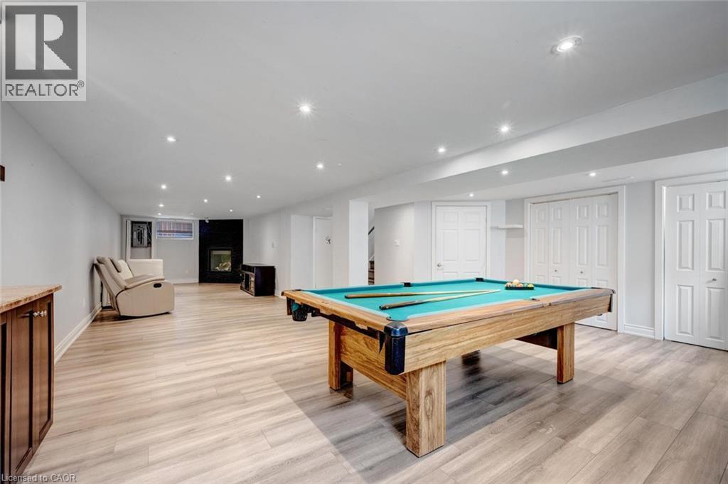 5372 Spruce Avenue, Burlington, ON - Indoor Photo Showing Other Room