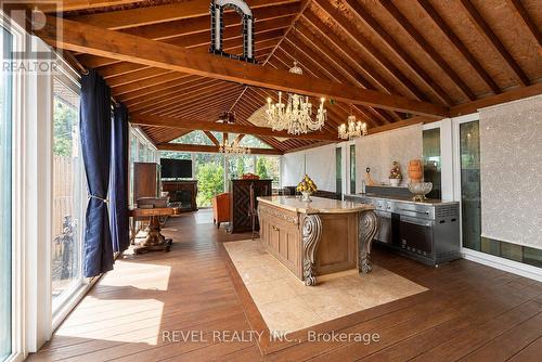 218 Macaulay Street E, Hamilton, ON -  Photo Showing Other Room