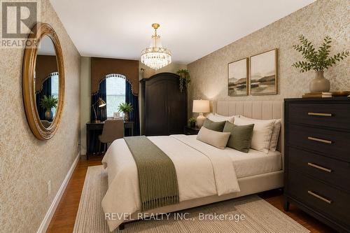 218 Macaulay Street E, Hamilton, ON - Indoor Photo Showing Bedroom