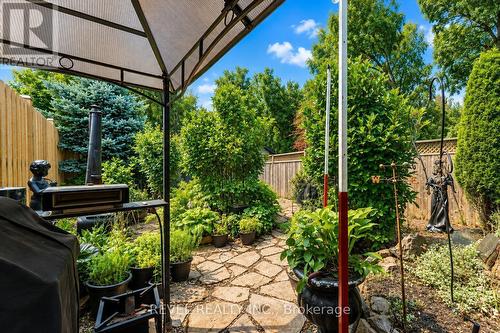 218 Macaulay Street E, Hamilton, ON - Outdoor
