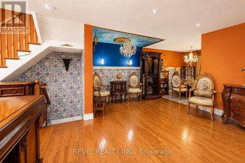 218 Macaulay Street E, Hamilton, ON - Indoor