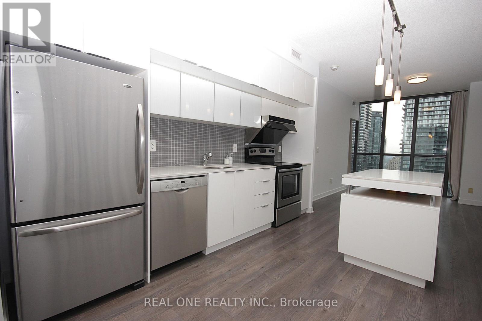 3505 - 110 Charles Street E, Toronto, ON - Indoor Photo Showing Kitchen