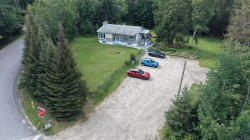 853  - 855 Mtée du Lac-Paquet Rivière-Rouge, QC J0T 1T0