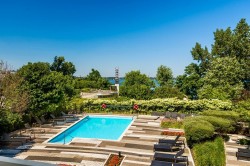 Pool -