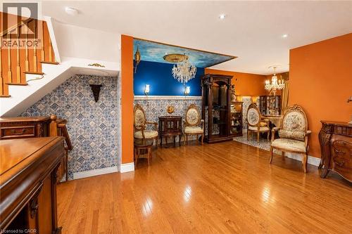 218 Macaulay Street E, Hamilton, ON - Indoor