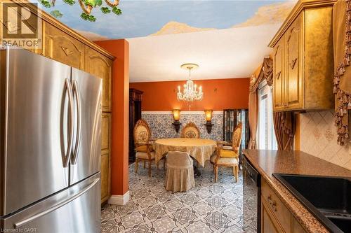 218 Macaulay Street E, Hamilton, ON - Indoor Photo Showing Kitchen