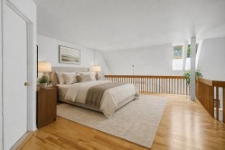 Mezzanine - 
