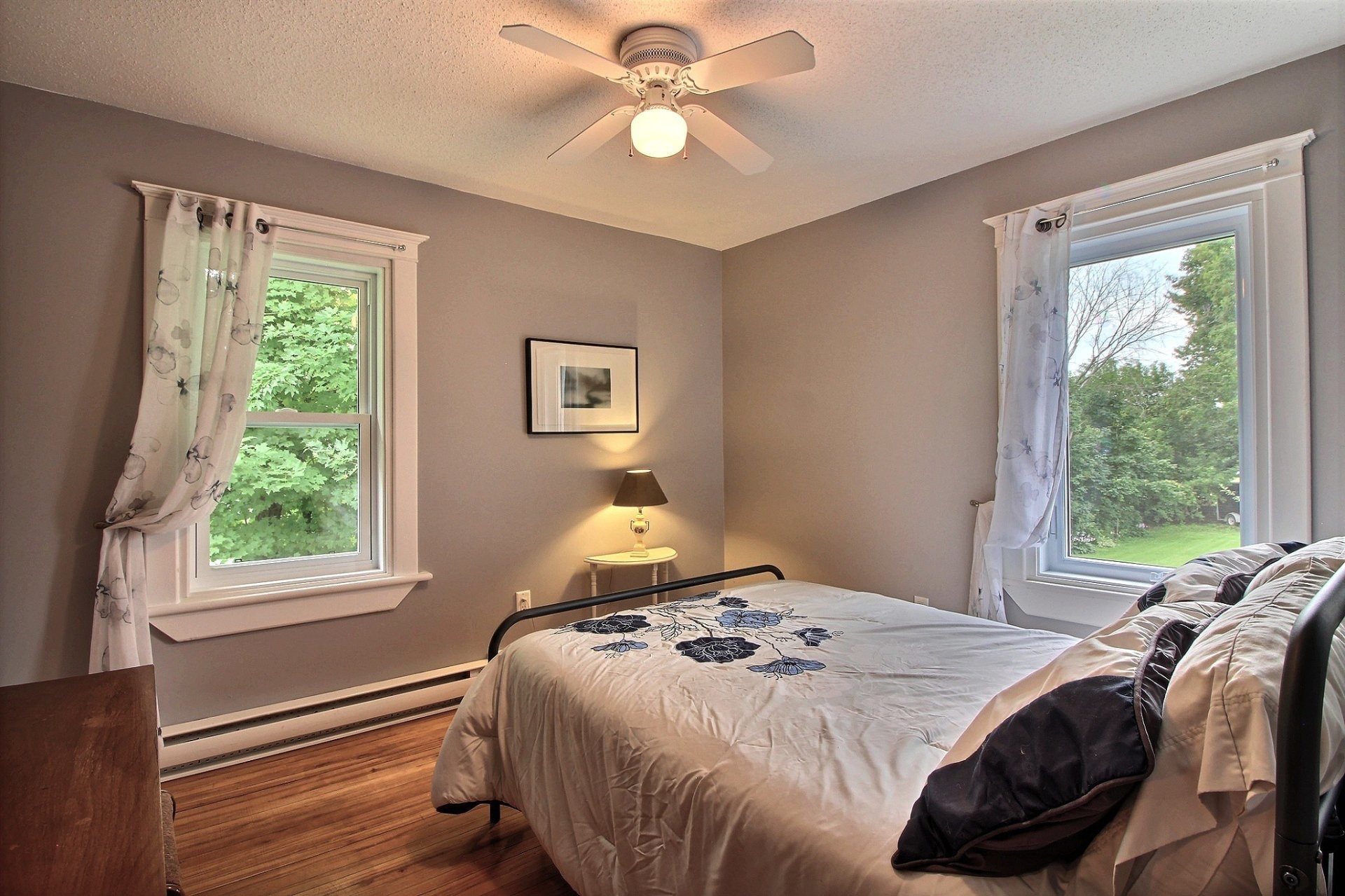 Chambre à coucher - 94 Rue Galipeau, Thurso, QC - Indoor Photo Showing Bedroom