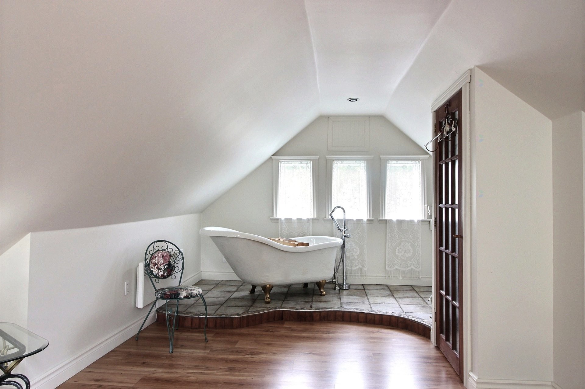 Salle de bains attenante à la CCP - 94 Rue Galipeau, Thurso, QC - Indoor Photo Showing Other Room