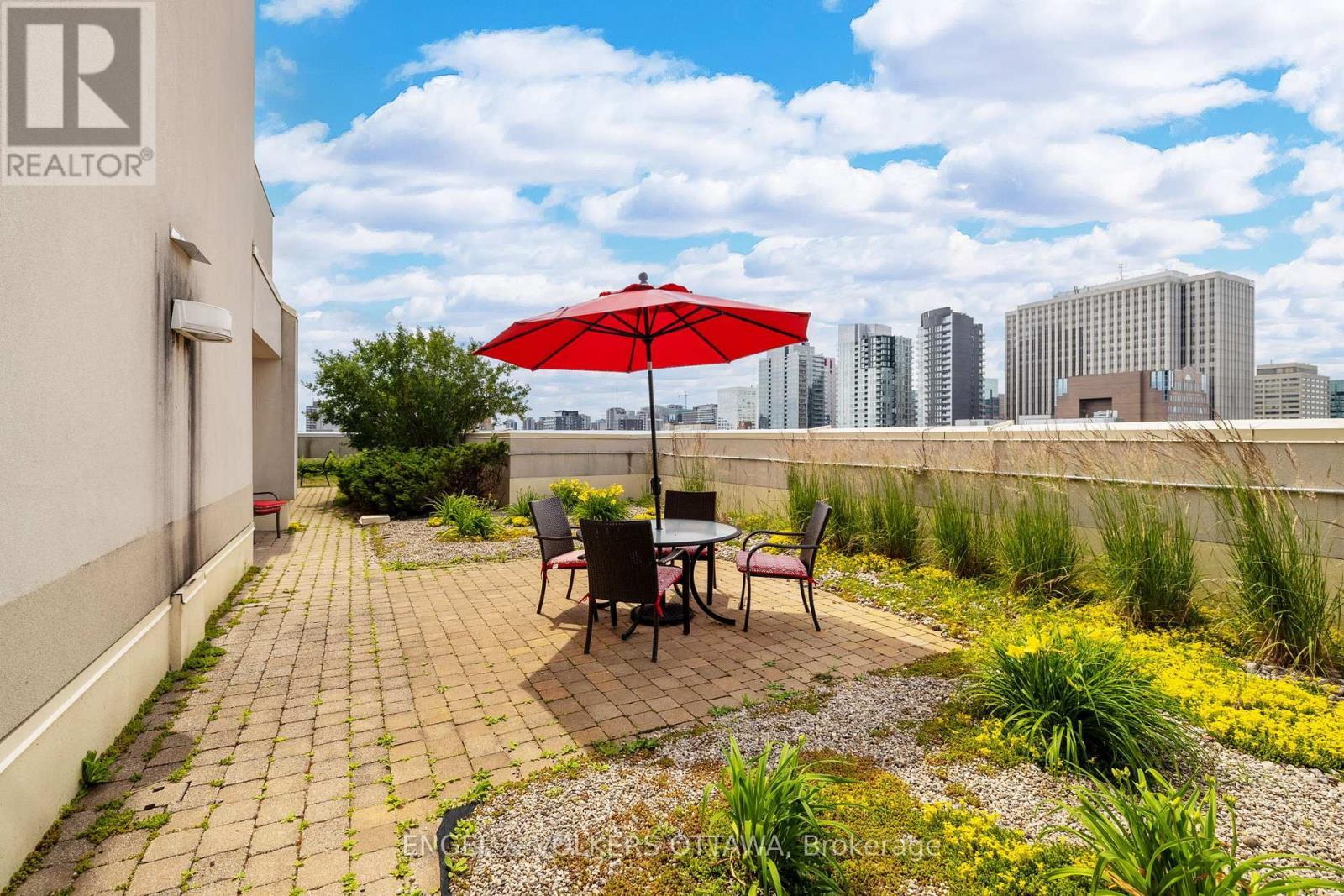 604 - 138 Somerset Street W, Ottawa, ON - Outdoor