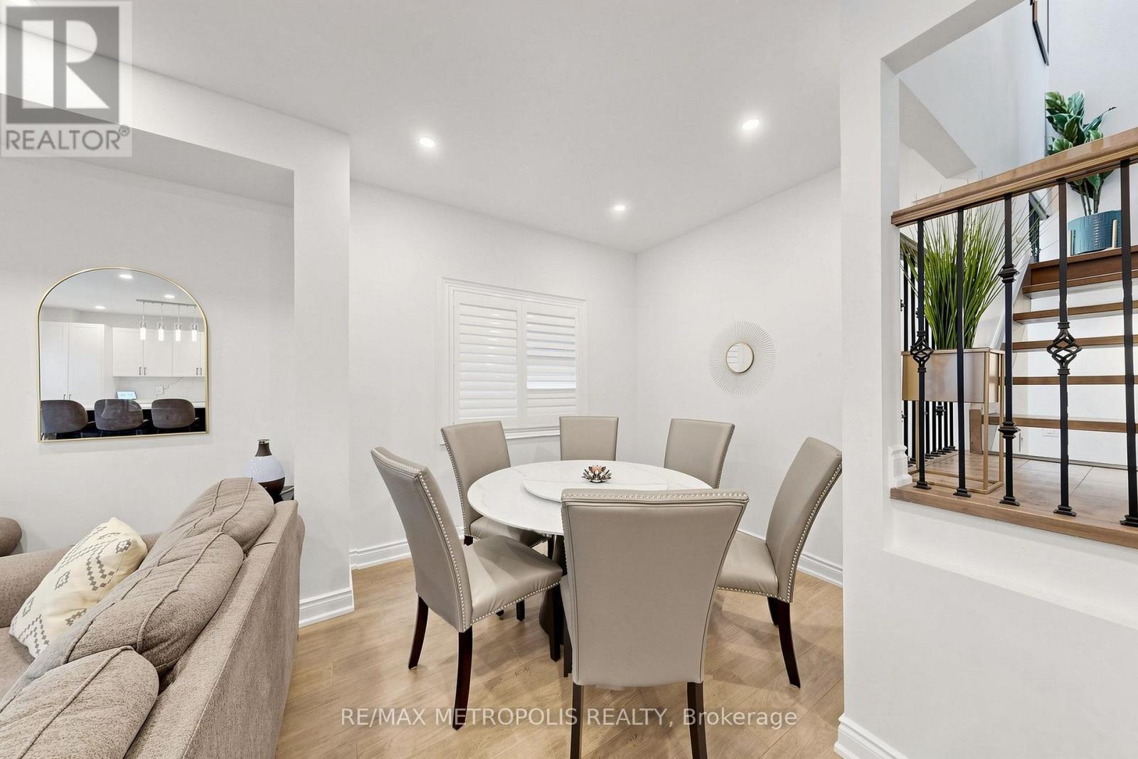 30A Cedar Drive, Toronto, ON - Indoor Photo Showing Dining Room