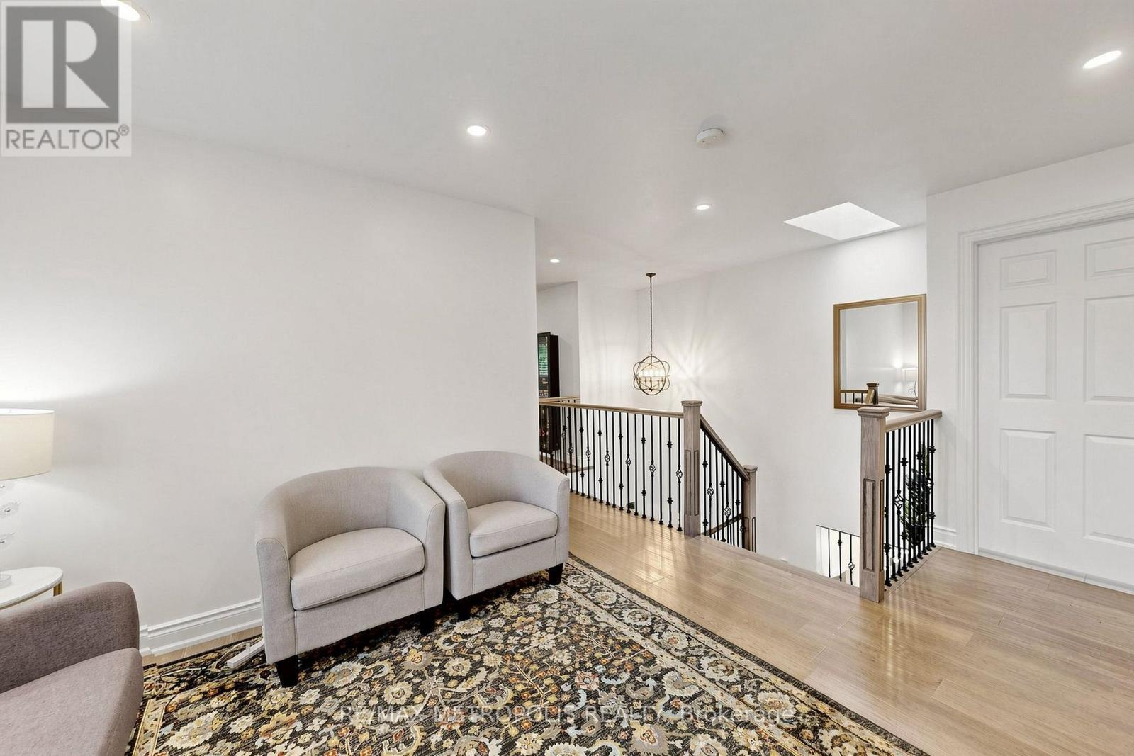 30A Cedar Drive, Toronto, ON - Indoor