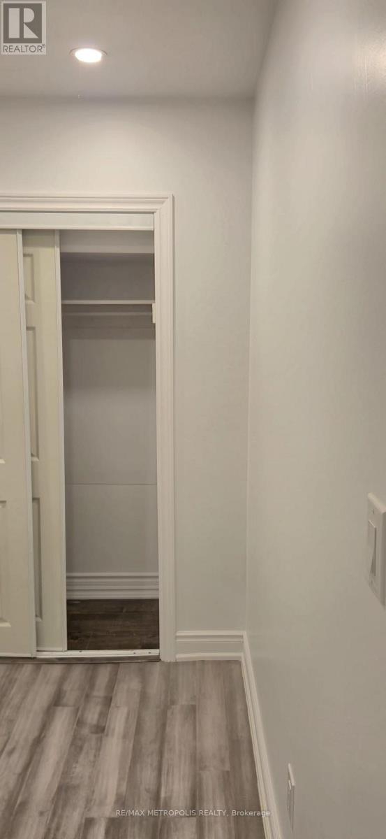 30A Cedar Drive, Toronto, ON - Indoor Photo Showing Other Room