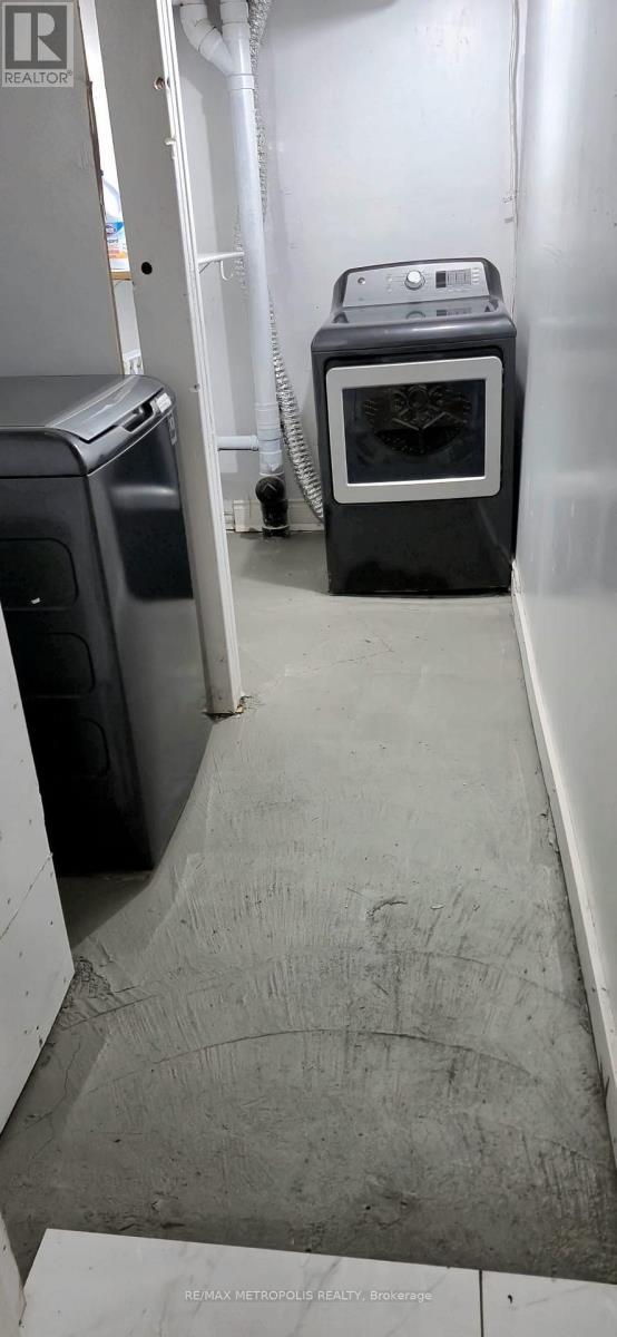 30A Cedar Drive, Toronto, ON - Indoor